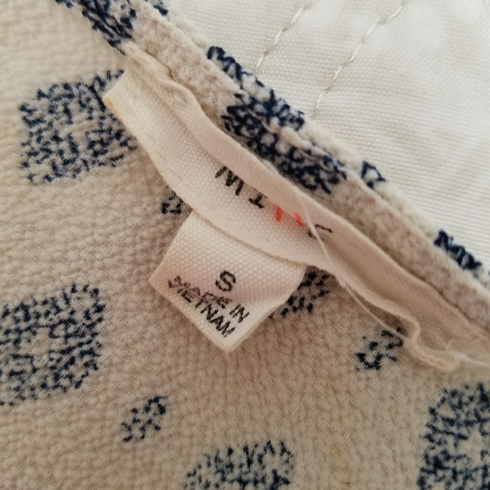 Pattern shirt - Picture 3 of 3